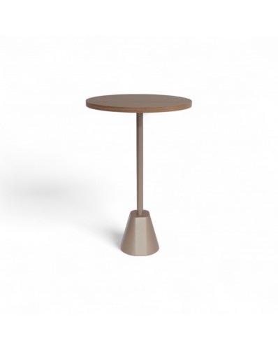 MESA LATERAL ALTA COR CHOCOLATE LEVE 